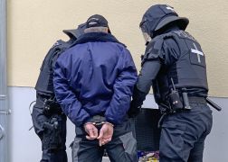 Corona Protest Und Gegen Demo In Jena 17042021 000021